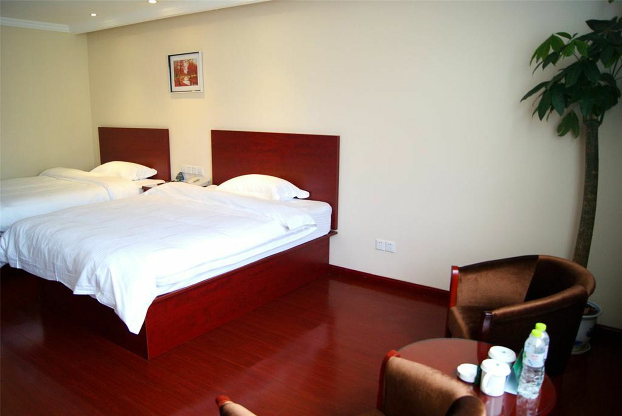 Greentree Inn Zhejiang Taizhou Tiantai Bus Station Express Hotel Buitenkant foto